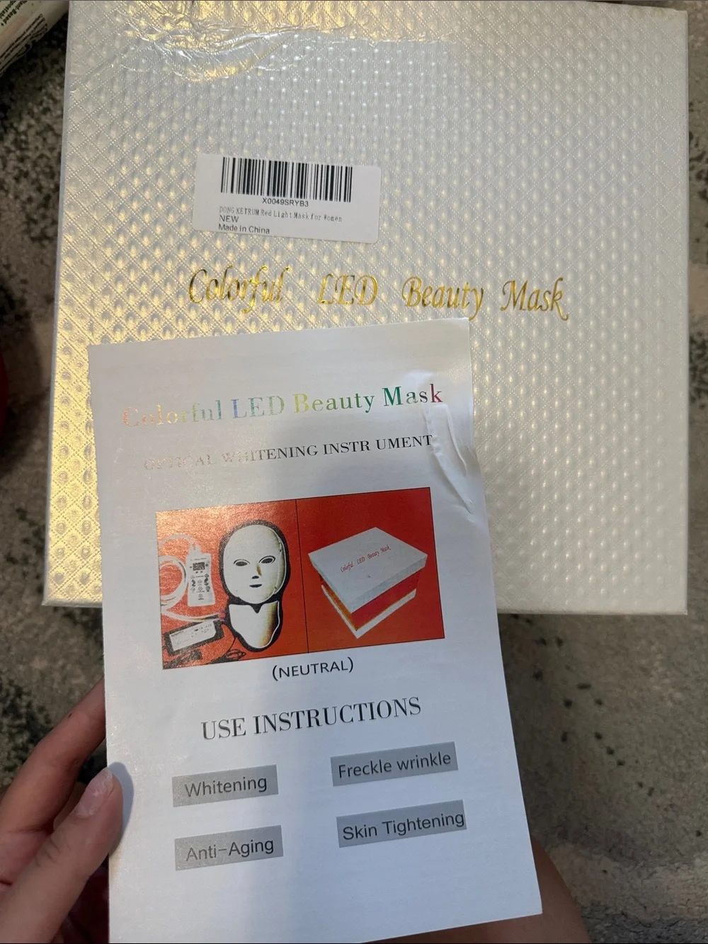LED Light Therapy Facial Mask - White